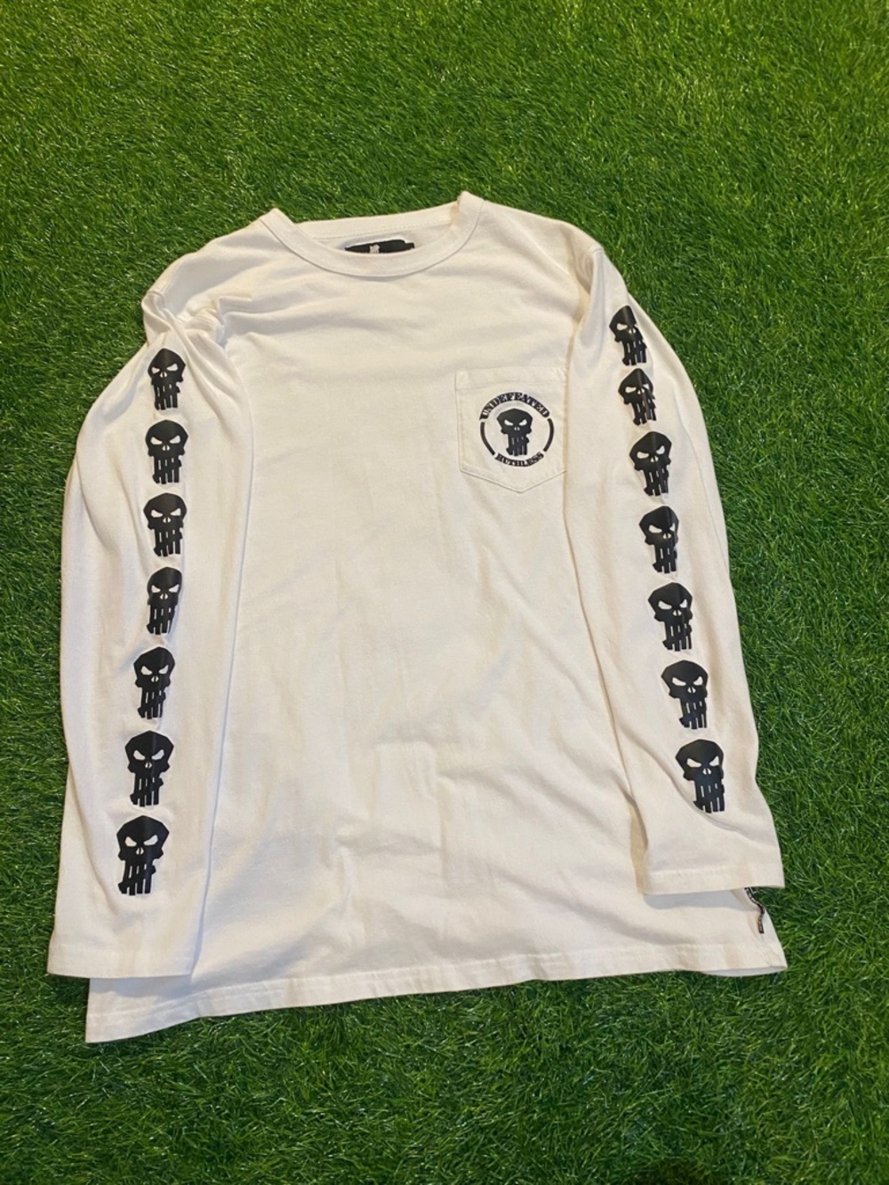 Undefeated ruthless pocket skull t shirt longsleeve size small
